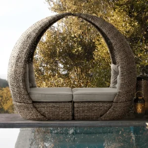 poltrona in rattan sintetico modello SAM colore naturale con cuscini -Pinetarreda
